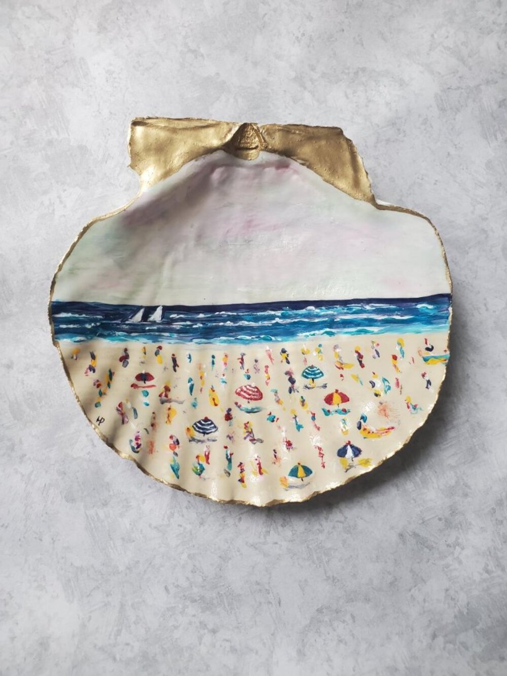 Shell Beachy Beach & Umbrellas Hand Painted Gold Leaf Trim Trinket not decoupage